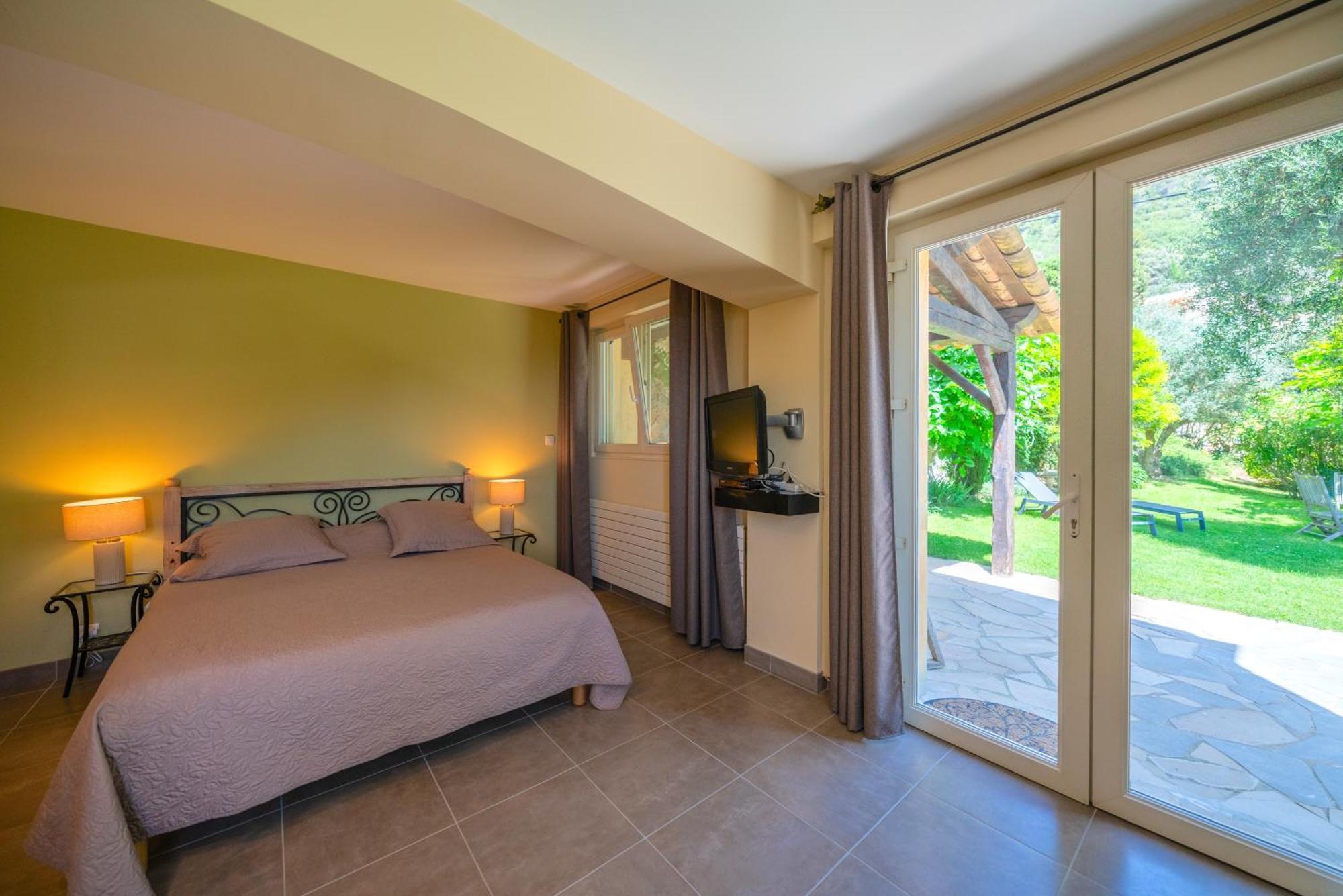 La Colline De Vence Bed & Breakfast Exterior photo