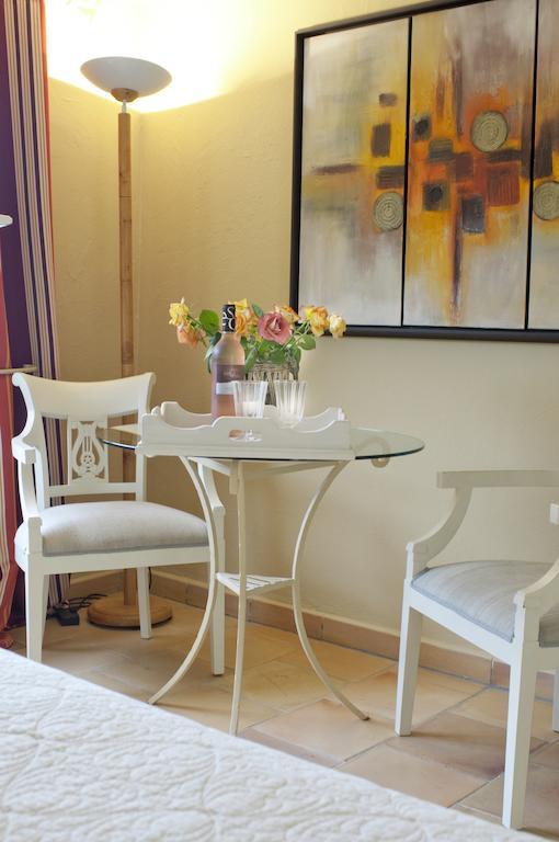 La Colline De Vence Bed & Breakfast Room photo